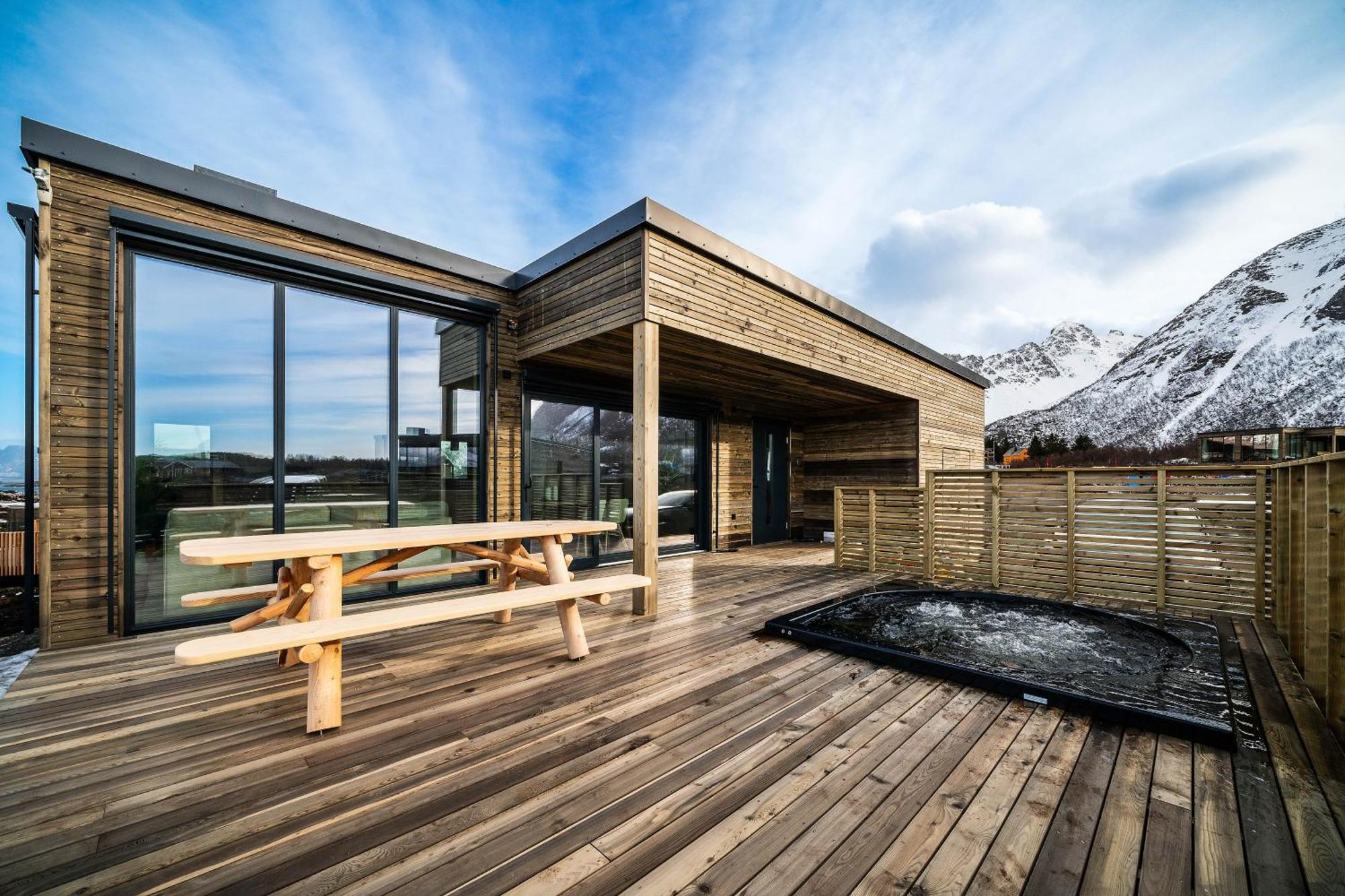 Nydelig Hytte I Unike Lofoten I Naerheten Av Henningsvaer! Lyngværet Exterior photo